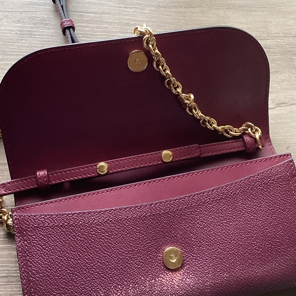 EUC Burberry Henley Crossbody Wallet on chain - Picture 8 of 11